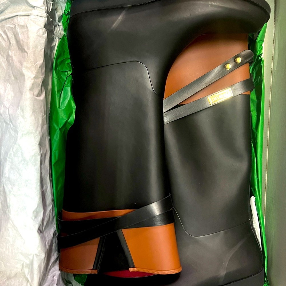 Sold!!! Nearly new Tommy Hilfiger Rain Boots